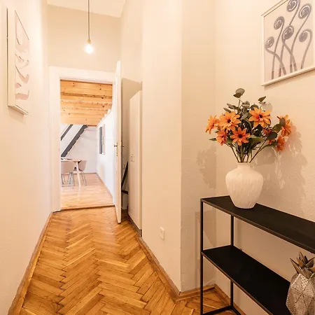 Apartmán 3br Loft Heart Of Bp Sleeps 8 Budapešť