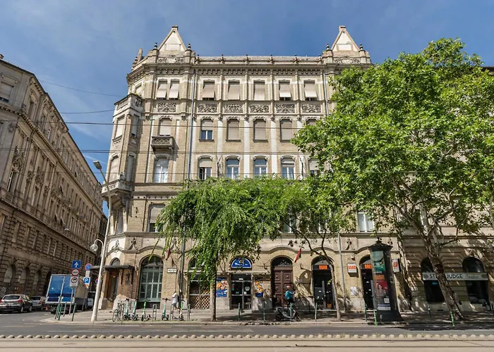 Lejlighed 3br Loft Heart Of Bp Sleeps 8 Budapest