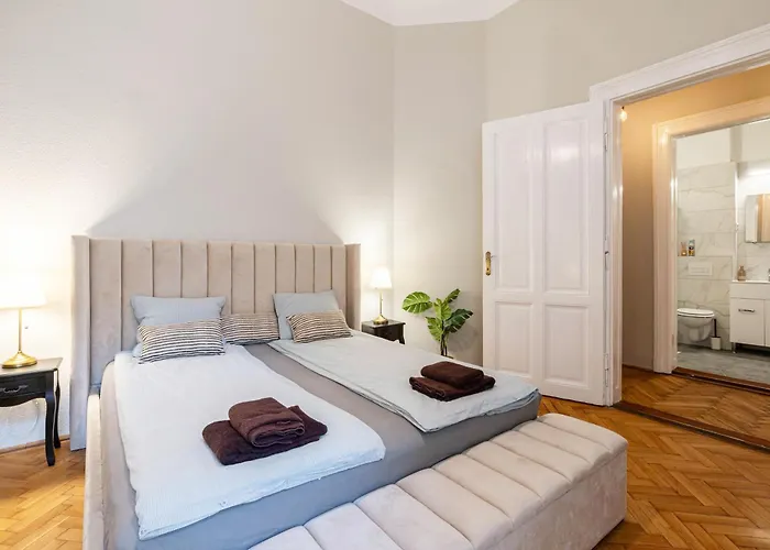 3br Loft Heart Of Bp Sleeps 8 Lejlighed Budapest